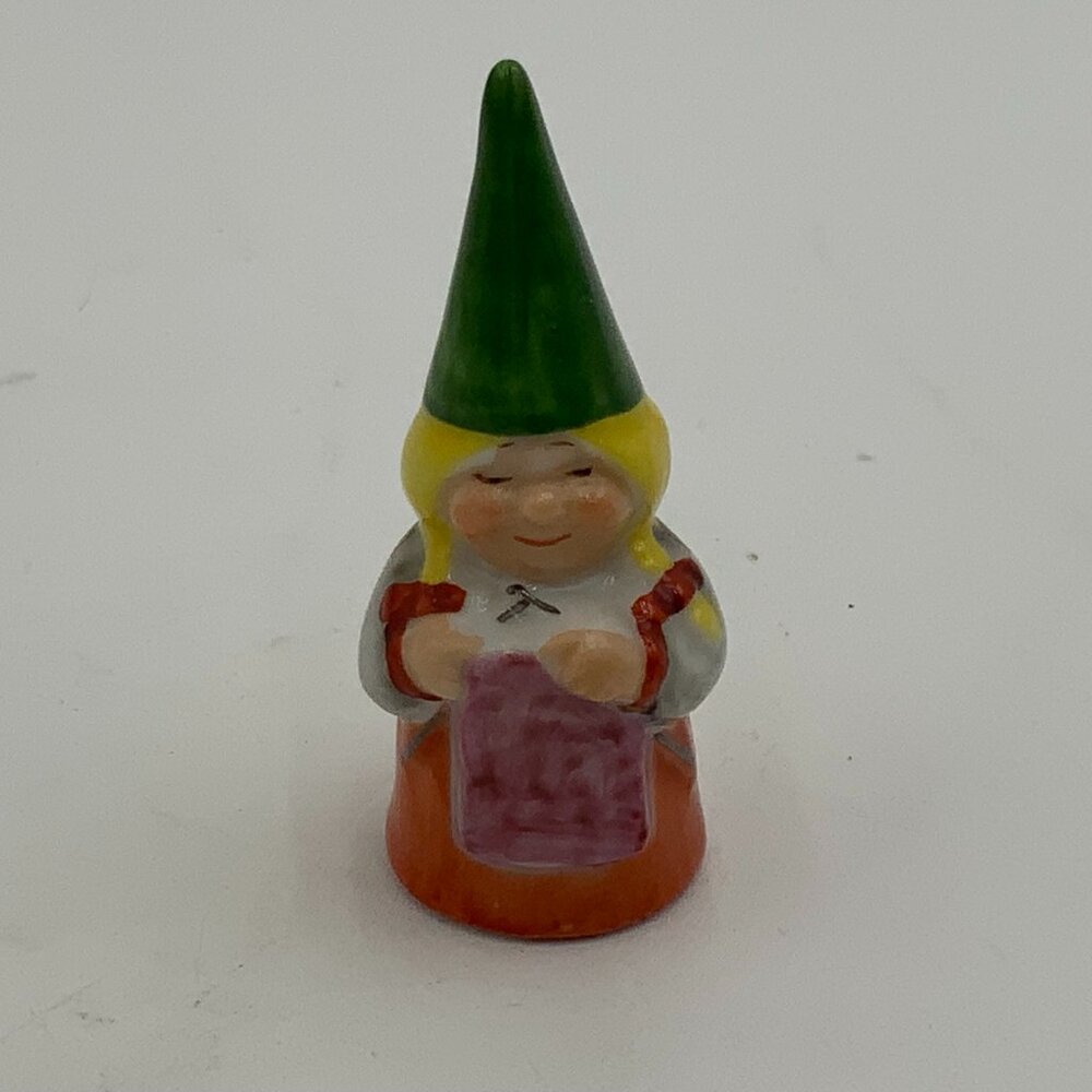 VTG 1979 Unieboek Ceramic Gnome Lady Woman Thimble Whimsical Fairy